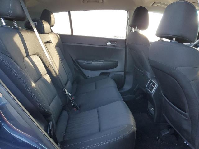 KNDPMCAC9H7199260 KIA Sportage Lx