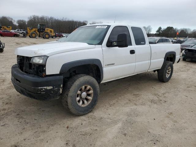 Salvage trucks for sale at Conway, AR auction: 2004 Chevrolet Silverado C2500 Heavy Duty