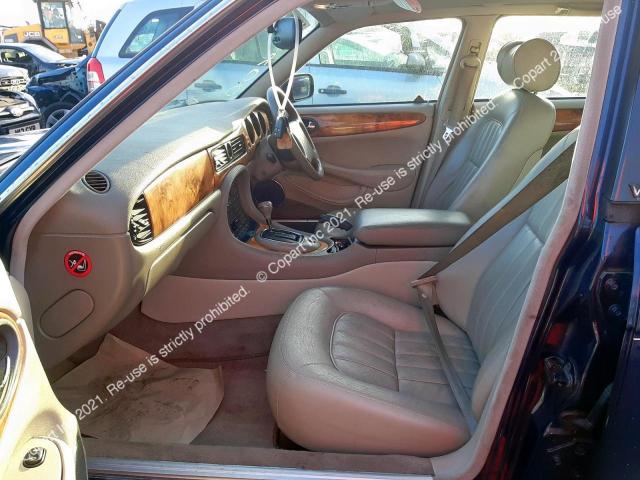 SAJJJALG3CR838128 Jaguar Xj8 Auto