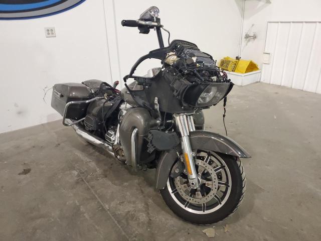 2018 HARLEY-DAVIDSON FLTRU - 1HD1KGD11JB657579