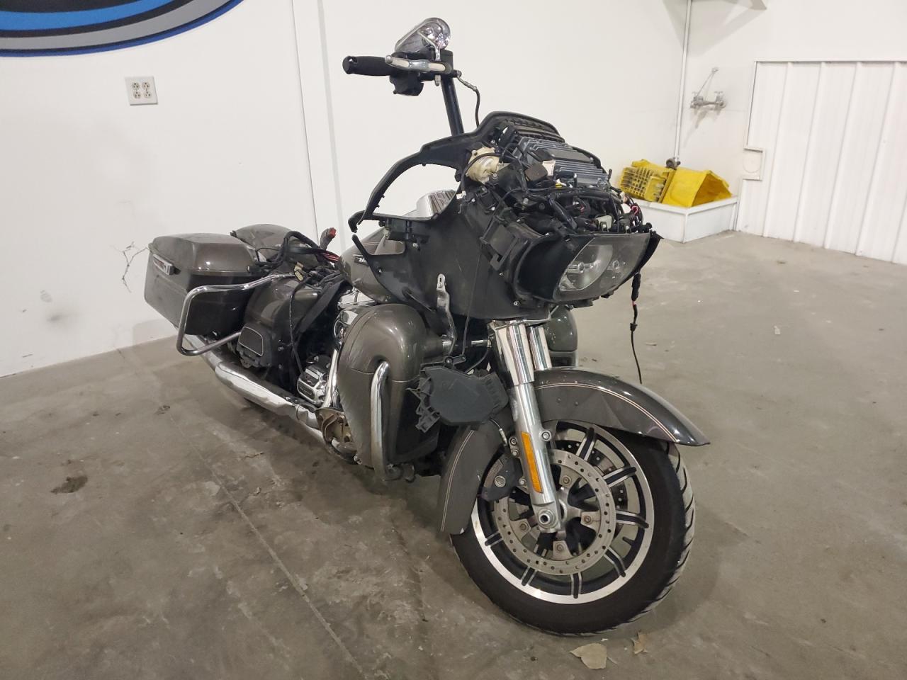1HD1KGD11JB657579 HARLEY-DAVIDSON FLTRU 2018