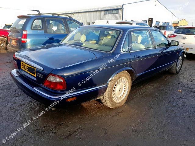 SAJJJALG3CR838128 Jaguar Xj8 Auto