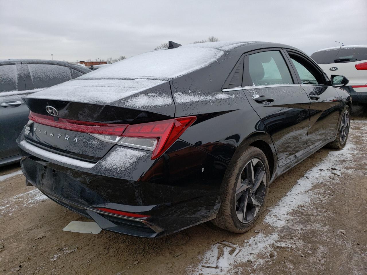 2021 Hyundai Elantra - Image 3