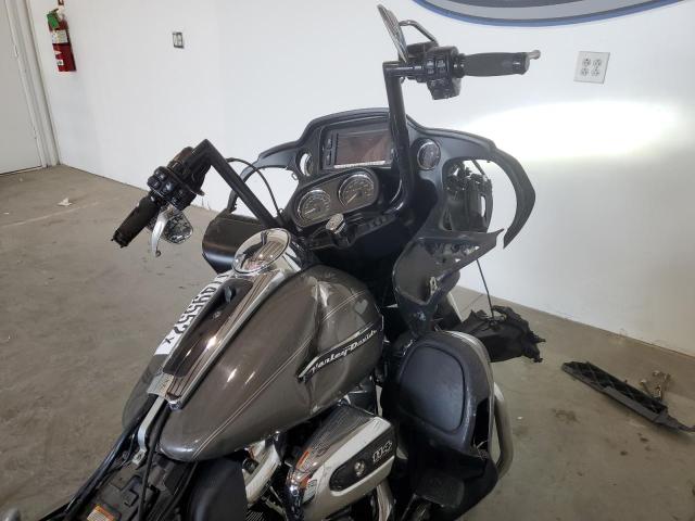 2018 HARLEY-DAVIDSON FLTRU - 1HD1KGD11JB657579