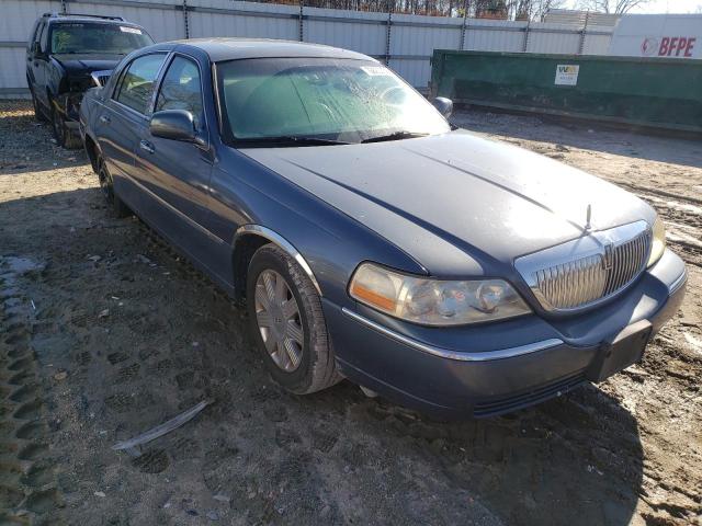 1LNHM82W35Y668550 Lincoln Town Car Signature Limited