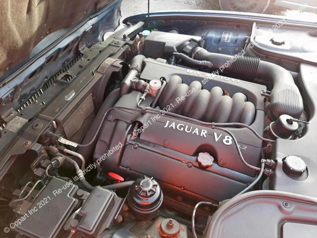 SAJJJALG3CR838128 Jaguar Xj8 Auto