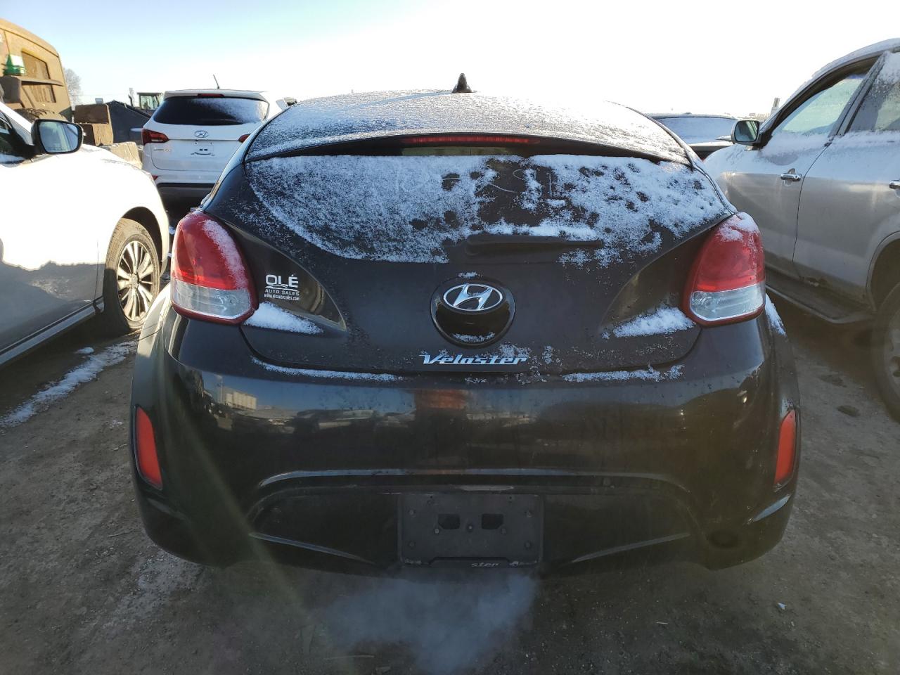 2013 Hyundai Veloster vin: KMHTC6AD3DU105960