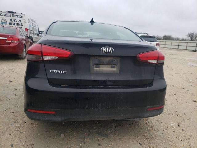 3KPFK4A71JE228492 KIA FORTE LX