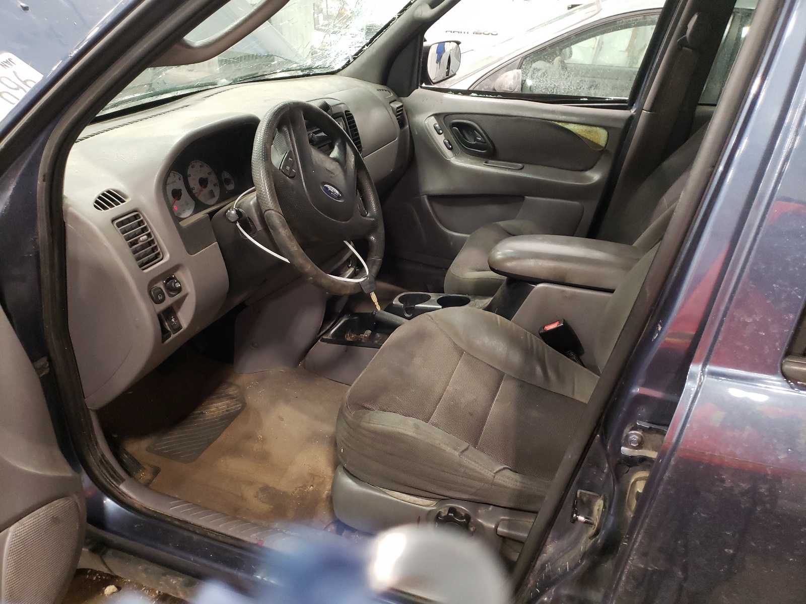 1FMYU04191KB13201 2001 Ford Escape Xlt