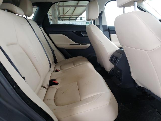 SADCJ2FX4JA320058 Jaguar F-pace Premium