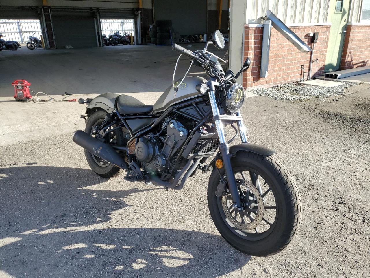 MLHPC560XL5300014 HONDA CMX500 2020