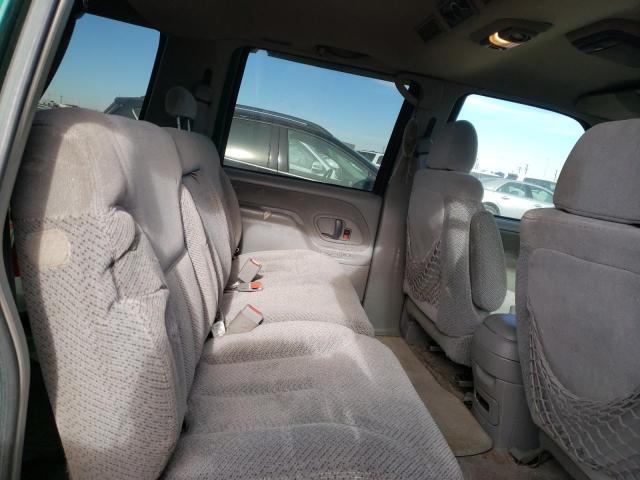 1GKGK26J4XJ746738 GMC Suburban K2500