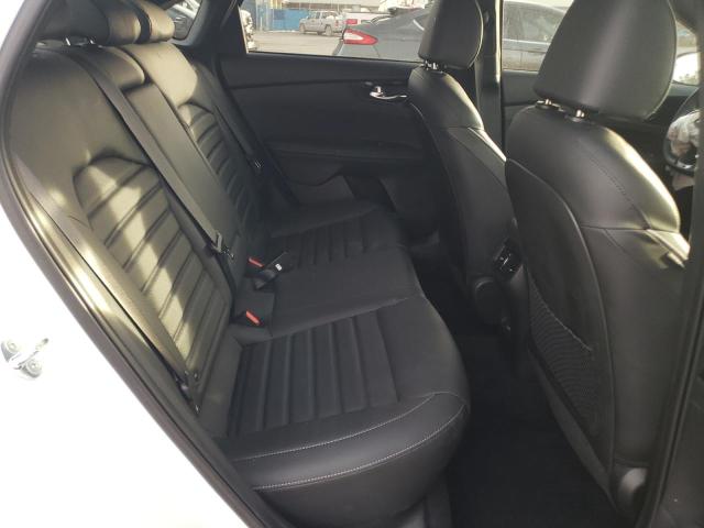 3KPF54AD6NE440596 KIA Forte Gt Line