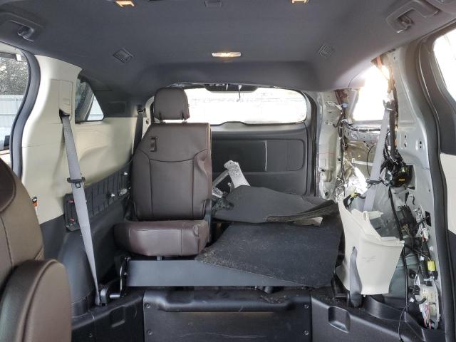 2022 TOYOTA SIENNA LIM 5TDERKECXNS121858