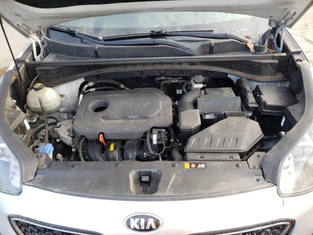 KNDPMCAC5J7444951 KIA Sportage Lx