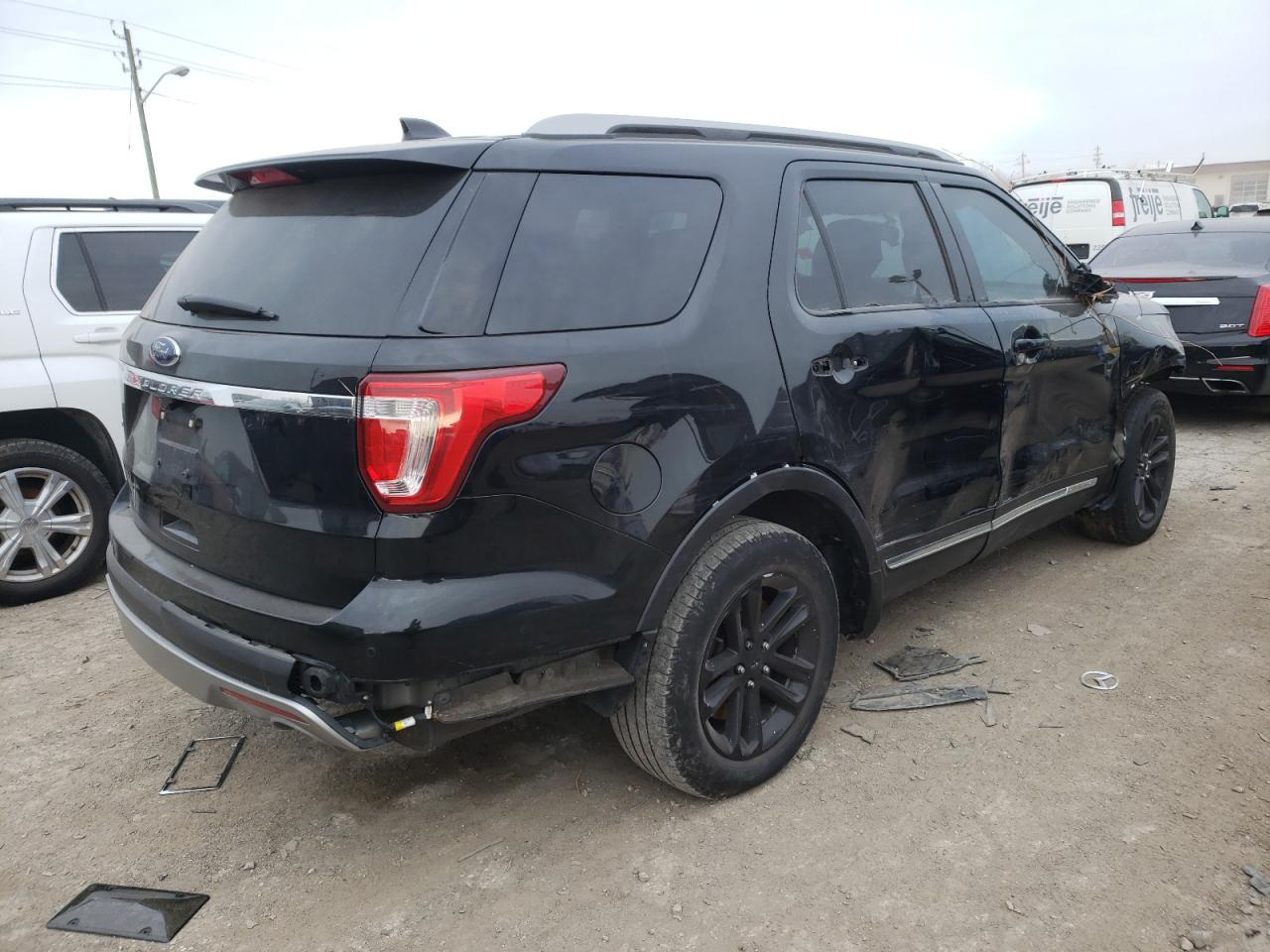 2017 Ford Explorer Xlt VIN: 1FM5K7D84HGE01896 Lot: 72011082