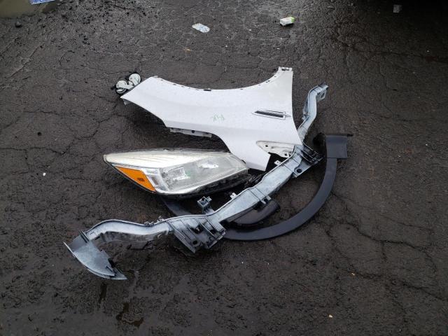 1FMCU0G93GUC13108 Ford ESCAPE SE