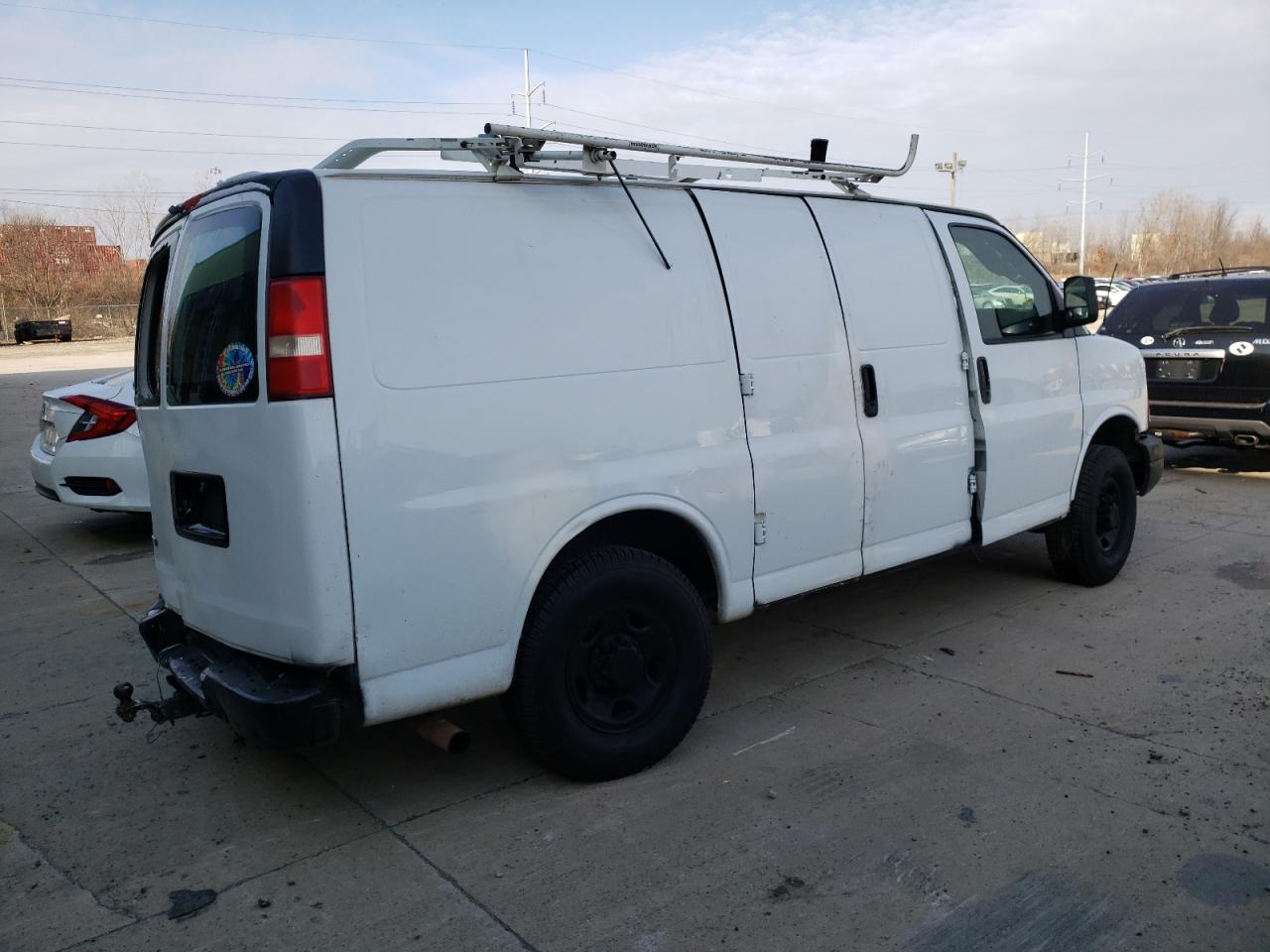 VIN 1GCWGFFF1F1107971 2015 CHEVROLET EXPRESS no.3