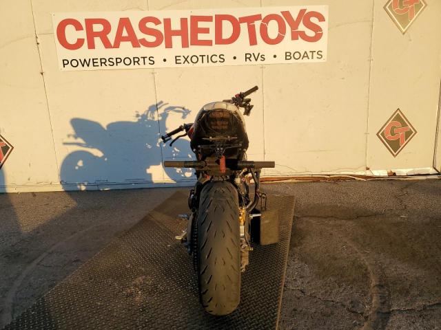2016 TRIUMPH MOTORCYCLE STREET TRI - SMTL02NEXGT730943