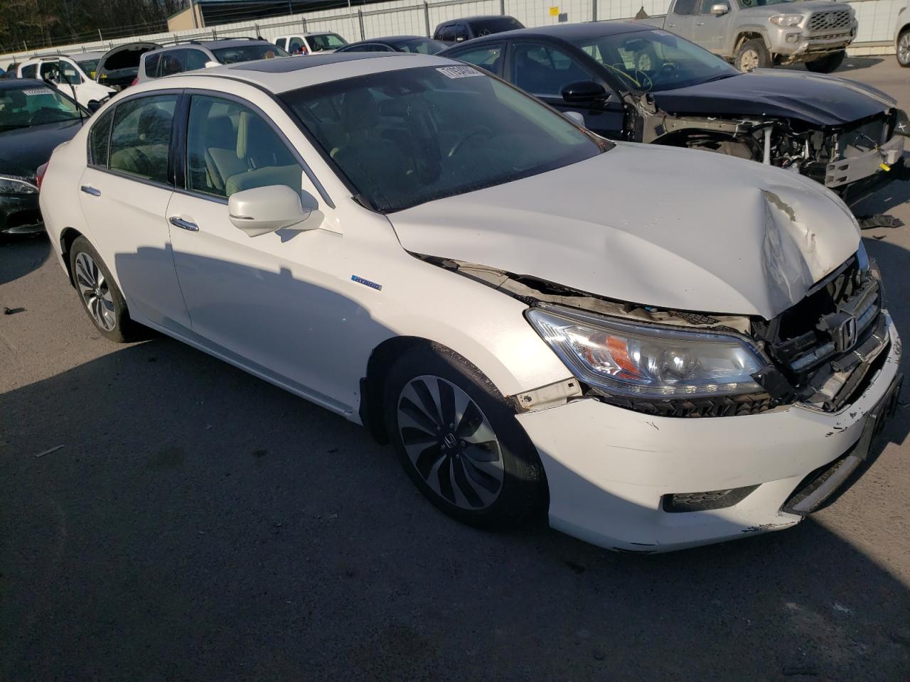 1HGCR6F72EA006492 2014 Honda Accord Touring Hybrid