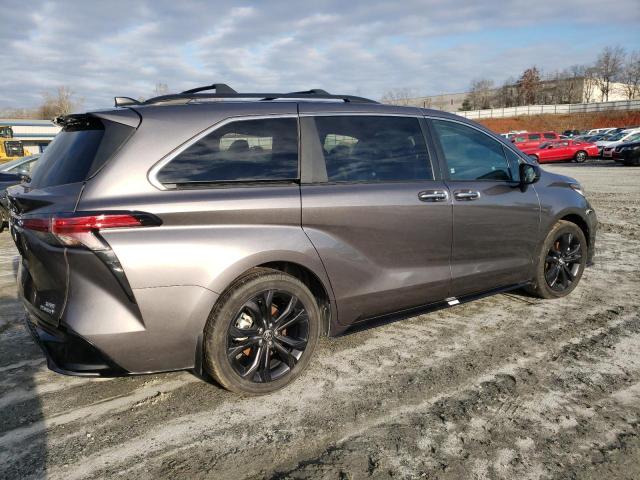 2022 TOYOTA SIENNA XSE 5TDXRKEC5NS084954