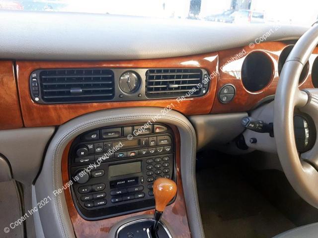 SAJJJALG3CR850171 Jaguar Xj8 Auto