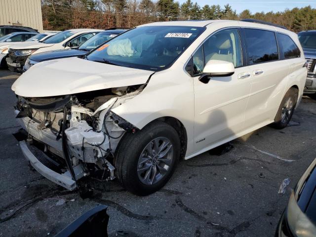 2021 Toyota Sienna XLE