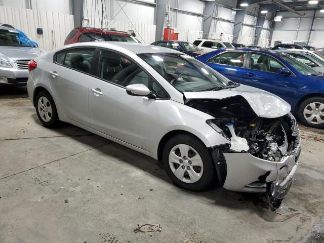 KNAFK4A60F5373613 KIA FORTE LX