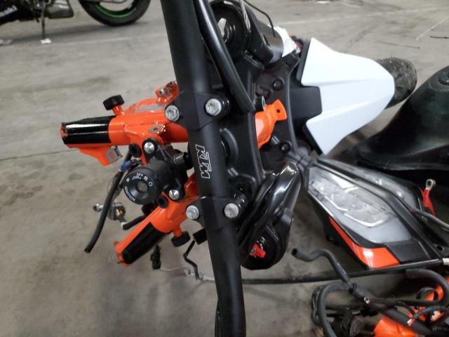 2021 KTM 890 DUKE R - VBKTU9405MM811306