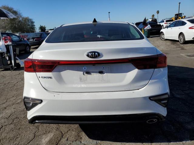 3KPF24AD2ME406808 KIA FORTE FE