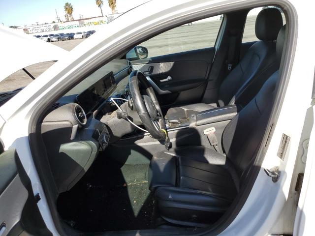 WDD3G4EB8KW023025 Mercedes-Benz A 220