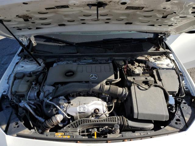 WDD3G4EB8KW023025 Mercedes-Benz A 220