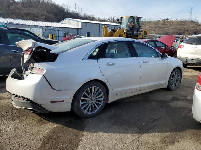 2017 LINCOLN MKZ PREMIE 3LN6L5B97HR662224