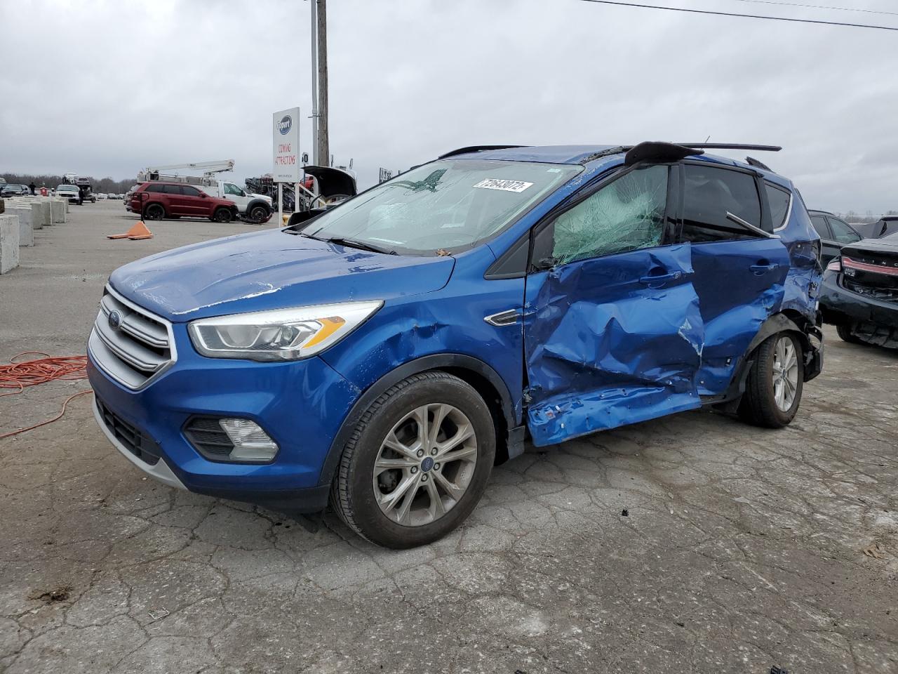 1FMCU0GD5HUB28695 FORD ESCAPE 2017