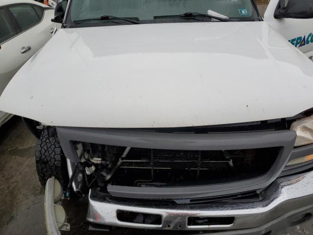 1GTHC24U36E208582 GMC Sierra C2500 Heavy Duty