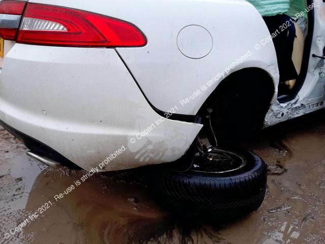 SAJAC04T7FDU48819 Jaguar Xf Se Busi