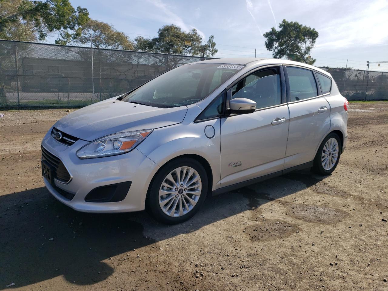 1FADP5EU5HL112458 FORD C-MAX SE 2017
