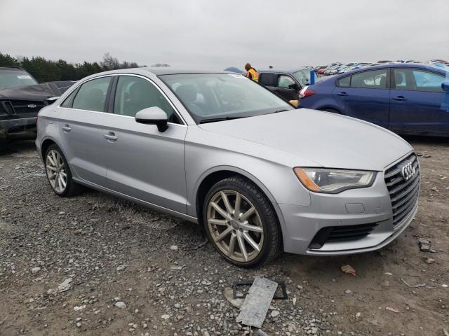 VIN WAUEFGFF0F1130613 2015 AUDI A3 no.4