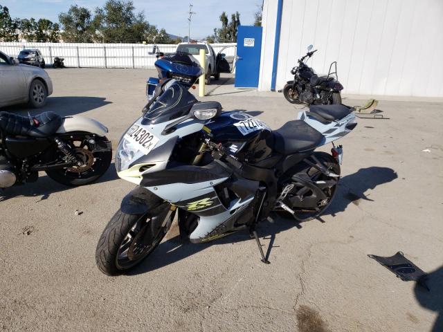 2011 SUZUKI GSX750 - JS1GR7MA7B2102140