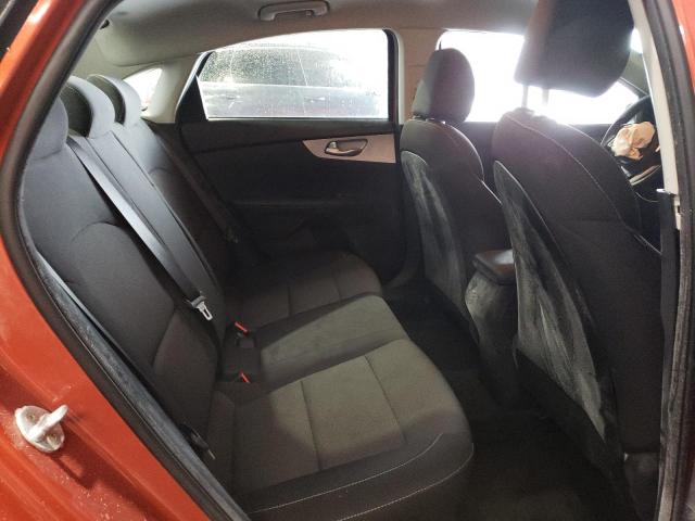 3KPF24AD3PE543843 KIA FORTE LX