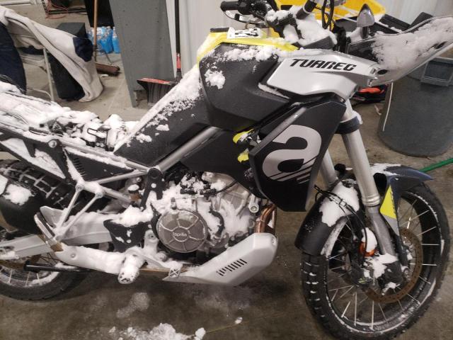 2022 APRILIA TUONO 660 ZD4XBUA04NS000551