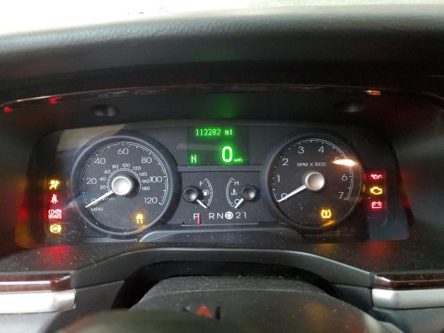 2LNBL8CV6BX755241 Lincoln TOWNCAR
