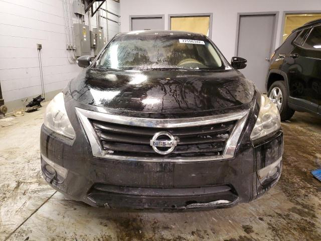 Sedans NISSAN ALTIMA 2015 Czarny