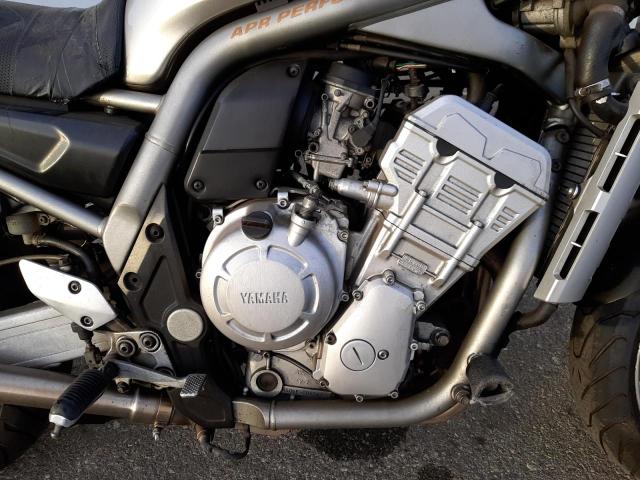 2002 YAMAHA FZS10 JYARN07E82A004610