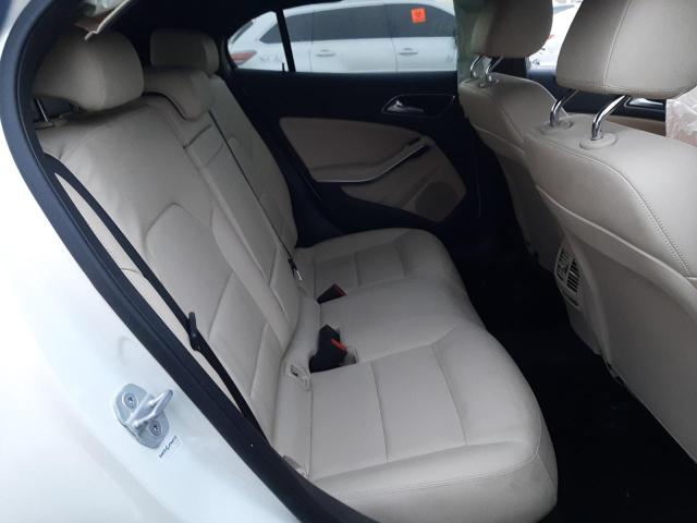 2017 MERCEDES-BENZ GLA250 WDCTG4EB1HJ291554