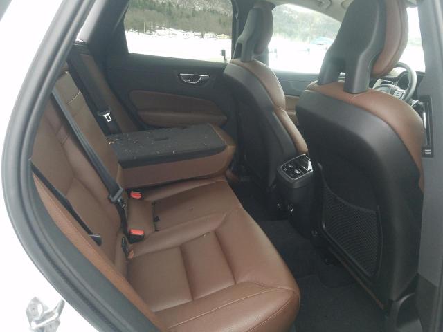 LYV102RLXJB097564 Volvo Xc60 T5 Inscription