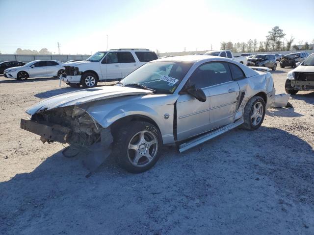 2004 Ford Mustang 