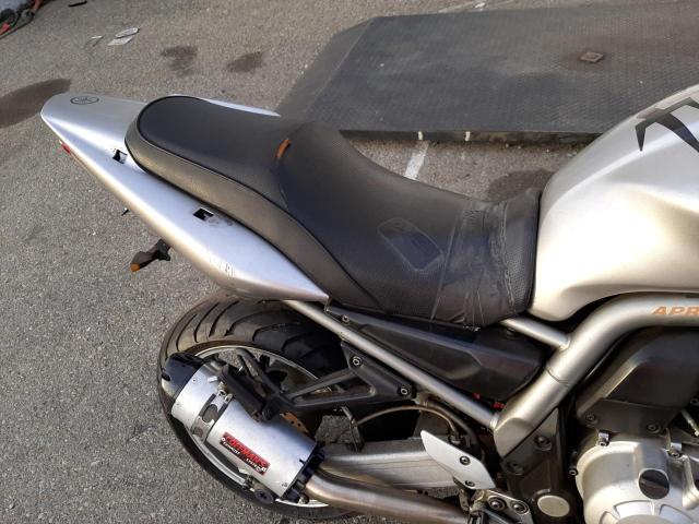 2002 YAMAHA FZS10 JYARN07E82A004610