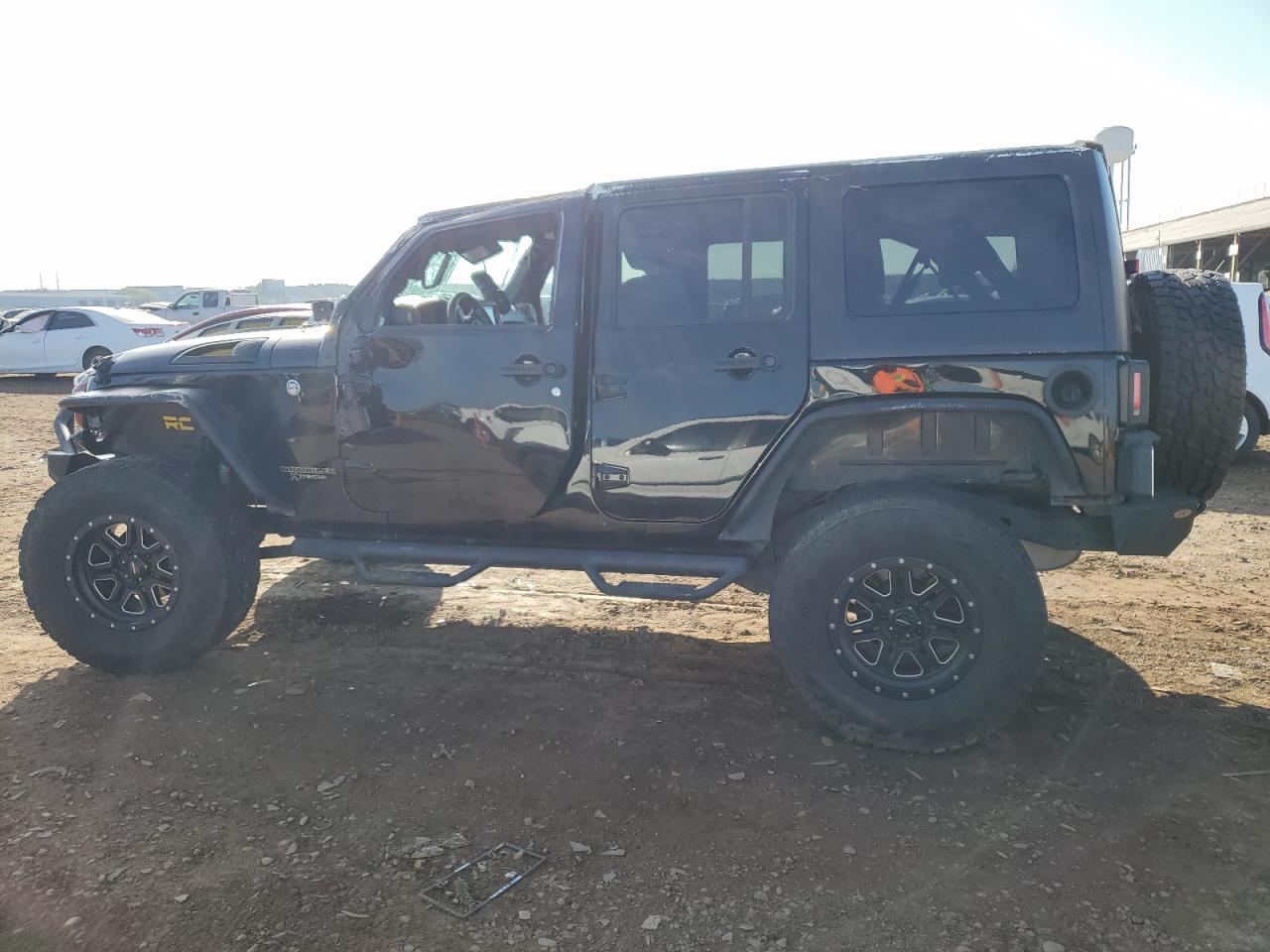 2016 Jeep Wrangler Unlimited Sport vin: 1C4BJWDG2GL243639