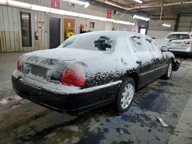 2LNBL8CV6BX755241 Lincoln TOWNCAR